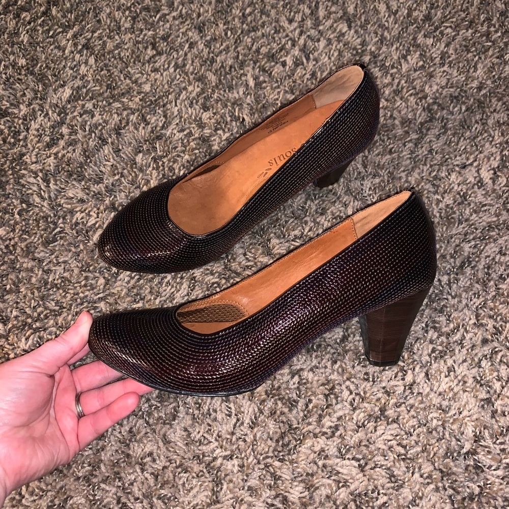 Gentle Soul By Kenneth Cole Colorful Heels Size 7.5